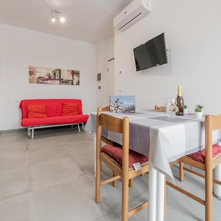 Апартаменти Realkasa Fiera District Flat Болонья Екстер'єр фото